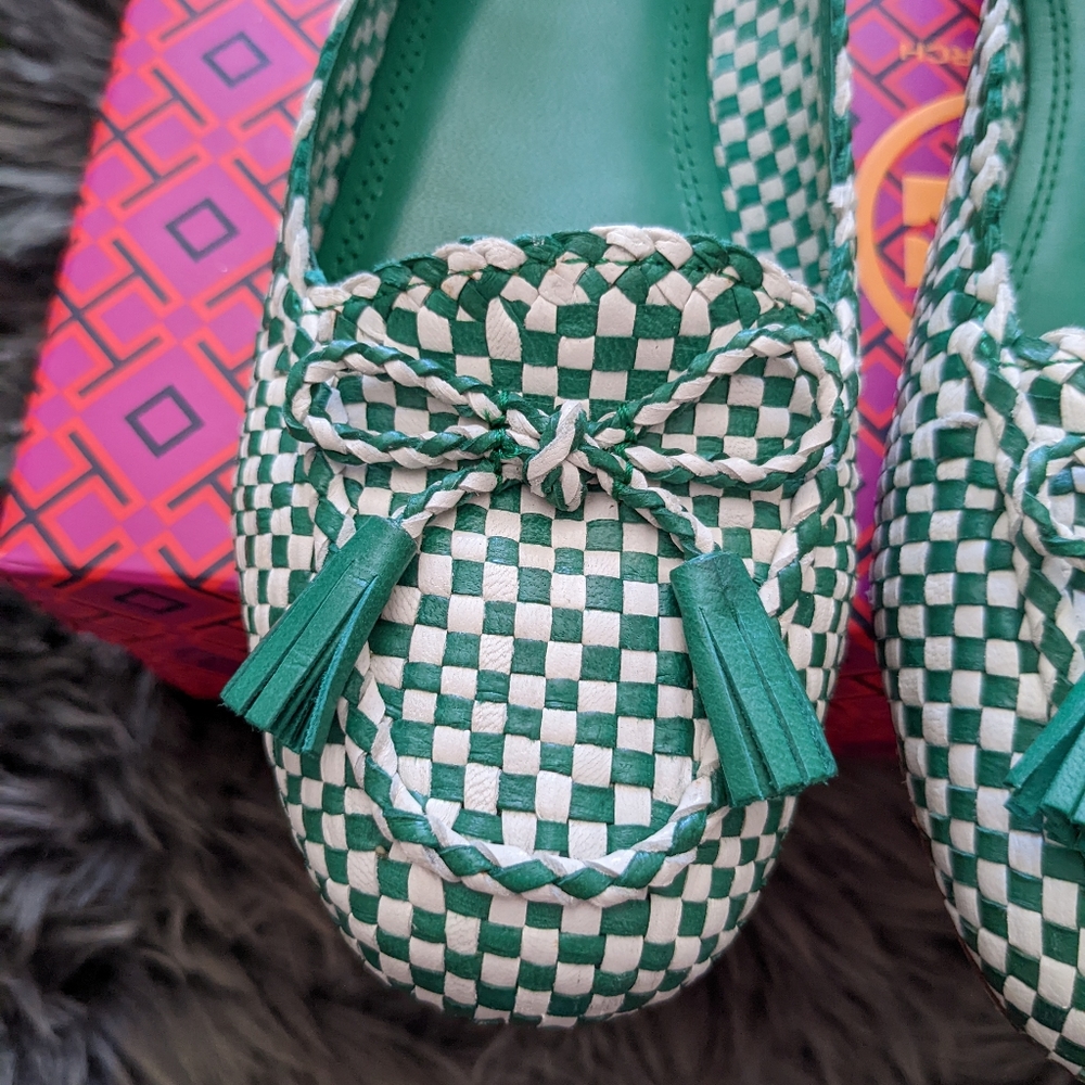Tory Burch Russell Loafer Flats. - Picture 8 of 12